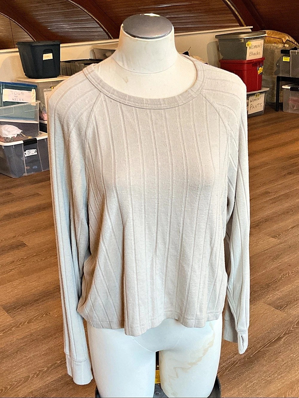 Offline by Aerie Ribbed Long Sleeve Top in White Size Medium